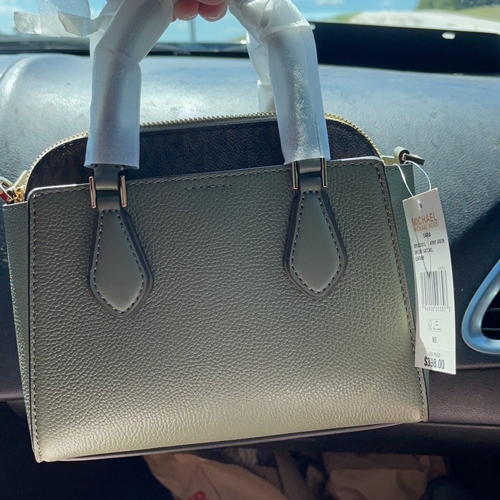 Brand new Michael kors purse - Picture 3 of 6